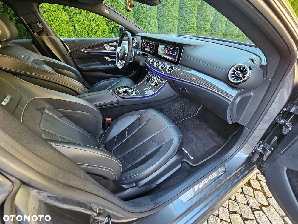 Mercedes-Benz CLS - 28