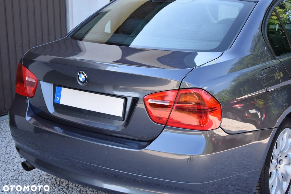 BMW Seria 3 - 16