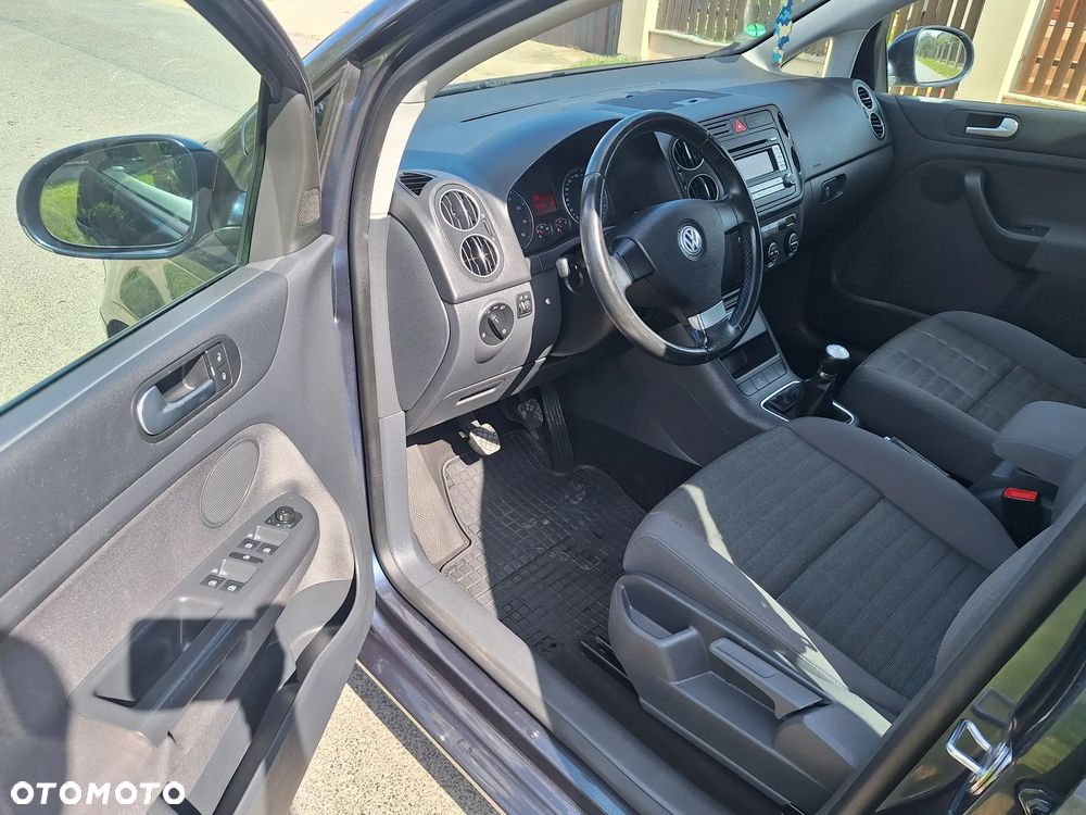 Volkswagen Golf Plus - 16