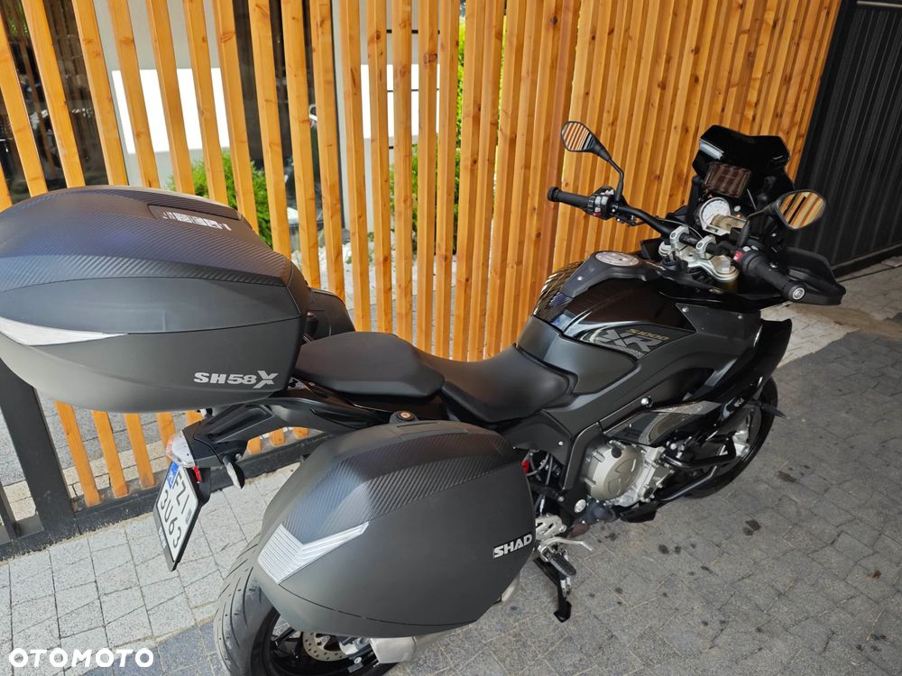 BMW XR - 3