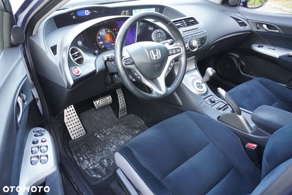 Honda Civic 1.8 Executive NAVI i-SHIFT - 7