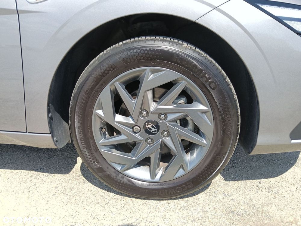 Hyundai Elantra 1.6 Smart - 10
