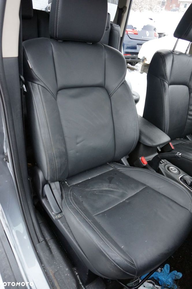 FOTEL PRZEDNI PRAWY OUTLANDER III GF LIFT SKÓRA GRZANY MITSUBISHI 2015-2018 - 1