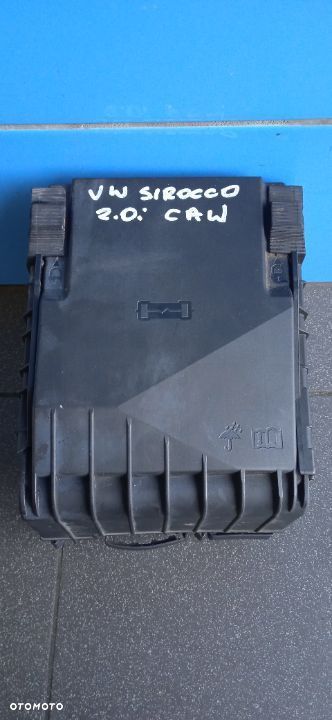 VW Scirocco Skrzynka Bezpieczników 1KO937629A - 1