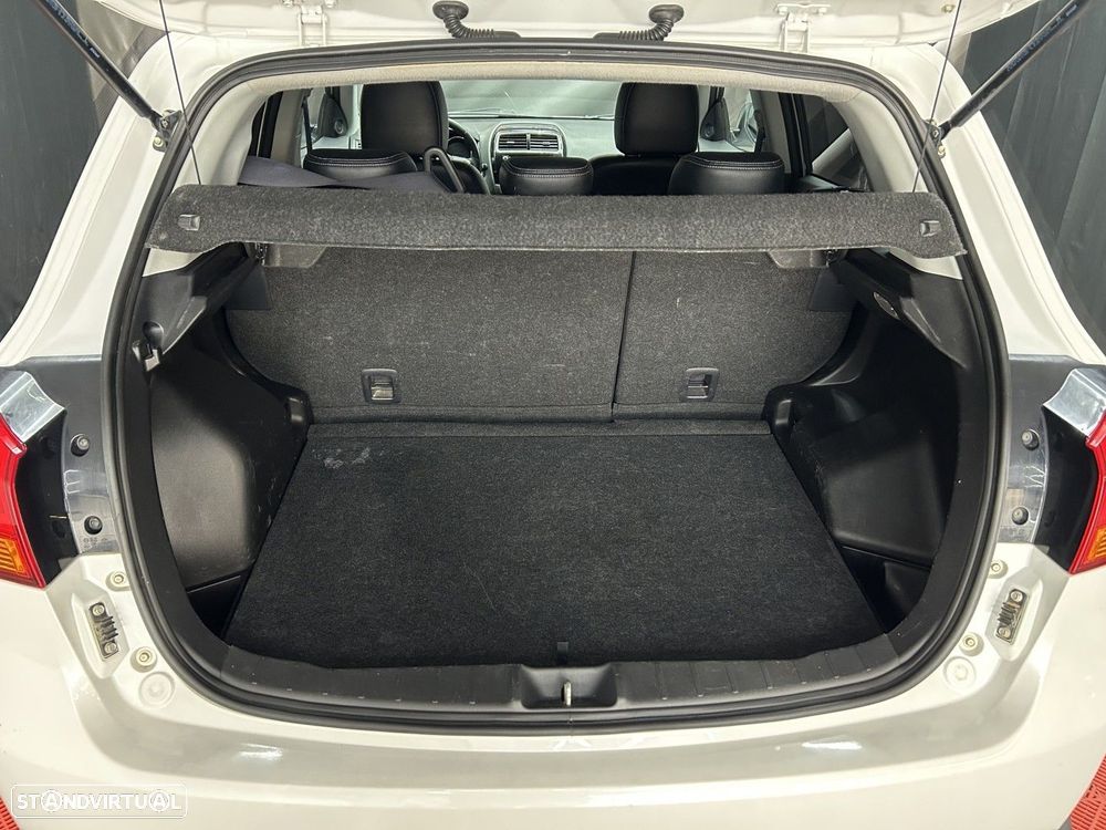 Mitsubishi ASX 1.6 DI-D 4WD MGN - 15