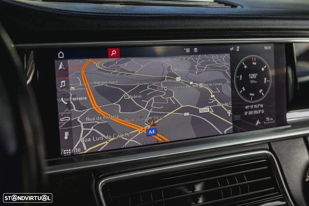 Porsche Panamera 4 E-Hybrid - 24