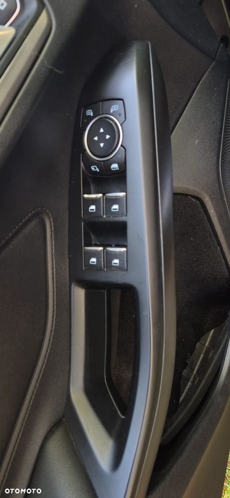 Ford Focus 2.0 EcoBlue Titanium - 33