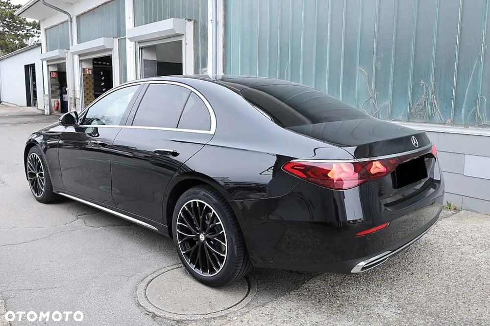 Mercedes-Benz Klasa E 220 d 4Matic 9G-TRONIC - 6
