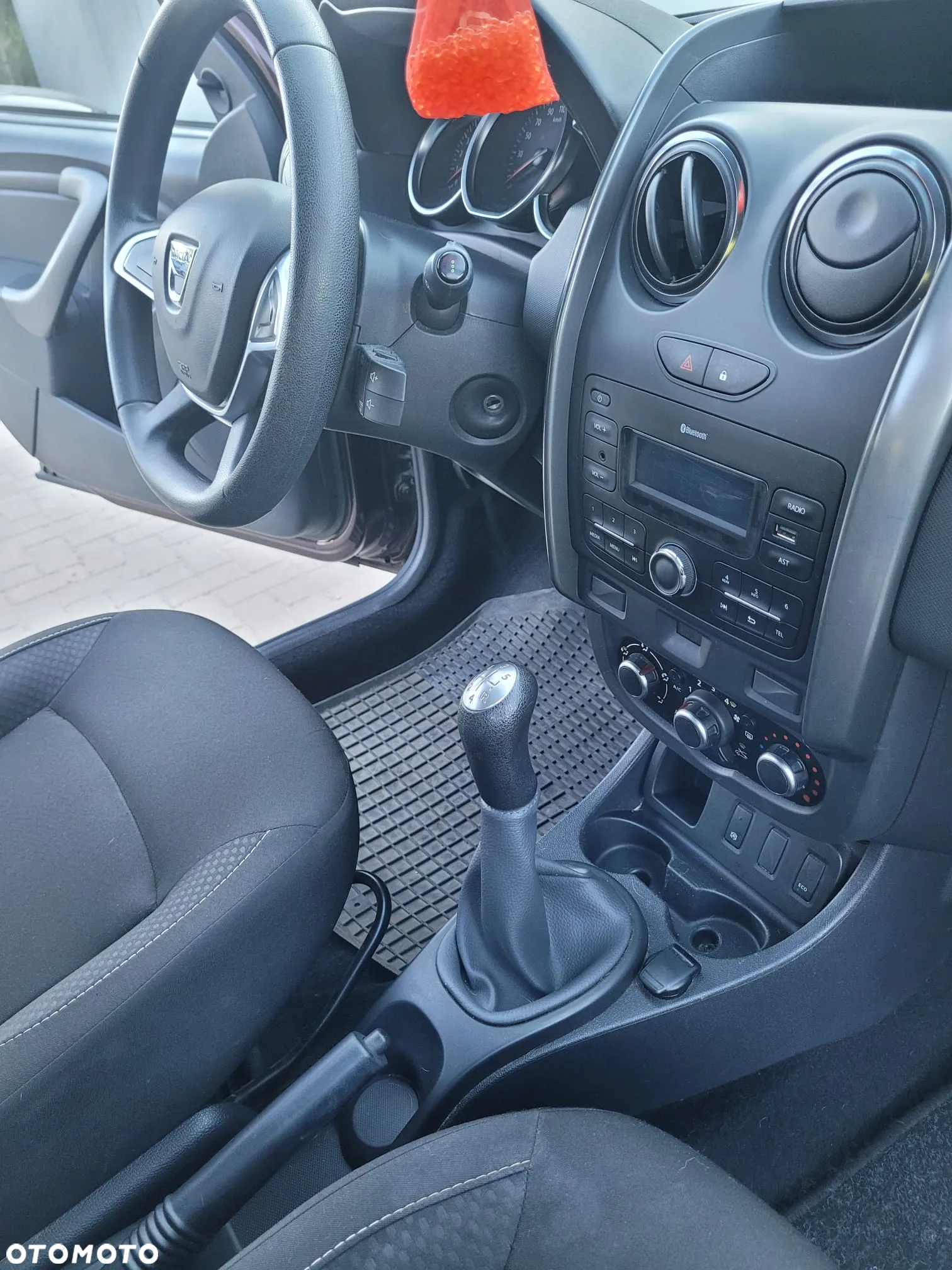 Dacia Duster 1.6 SCe Ambiance S&S - 11