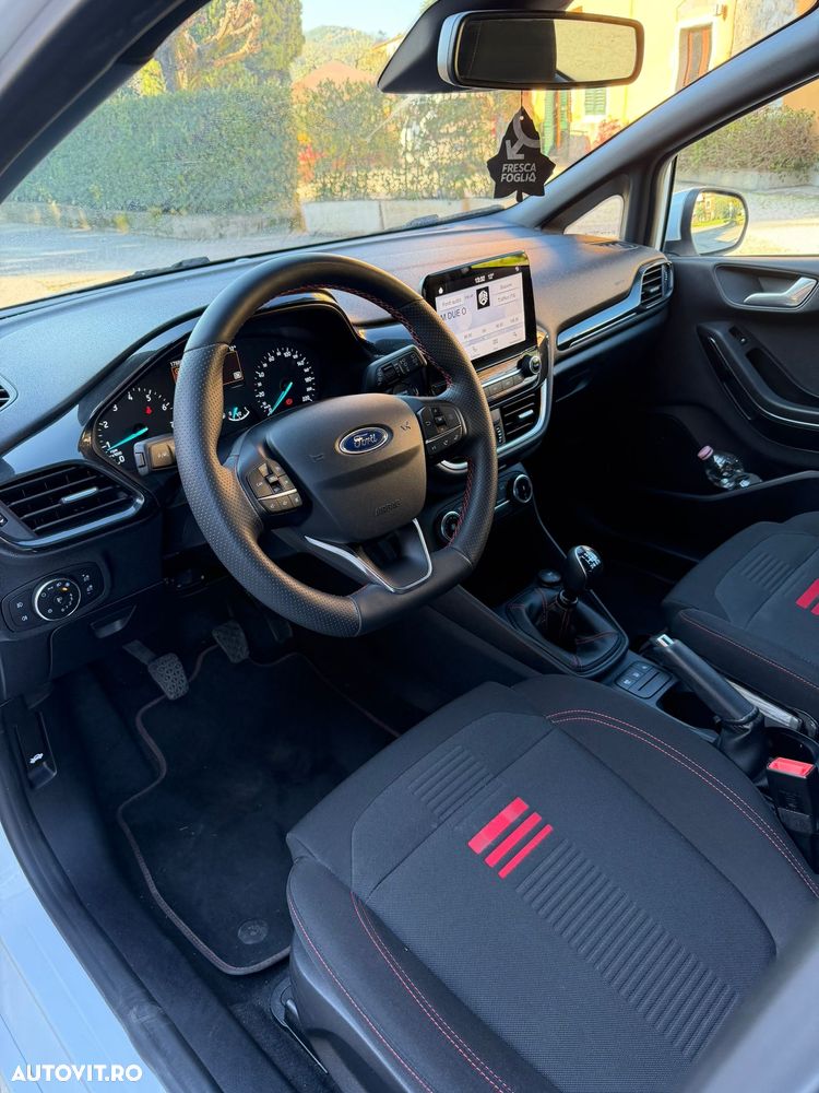 Ford Fiesta 1.0 EcoBoost mHEV ST Line - 8