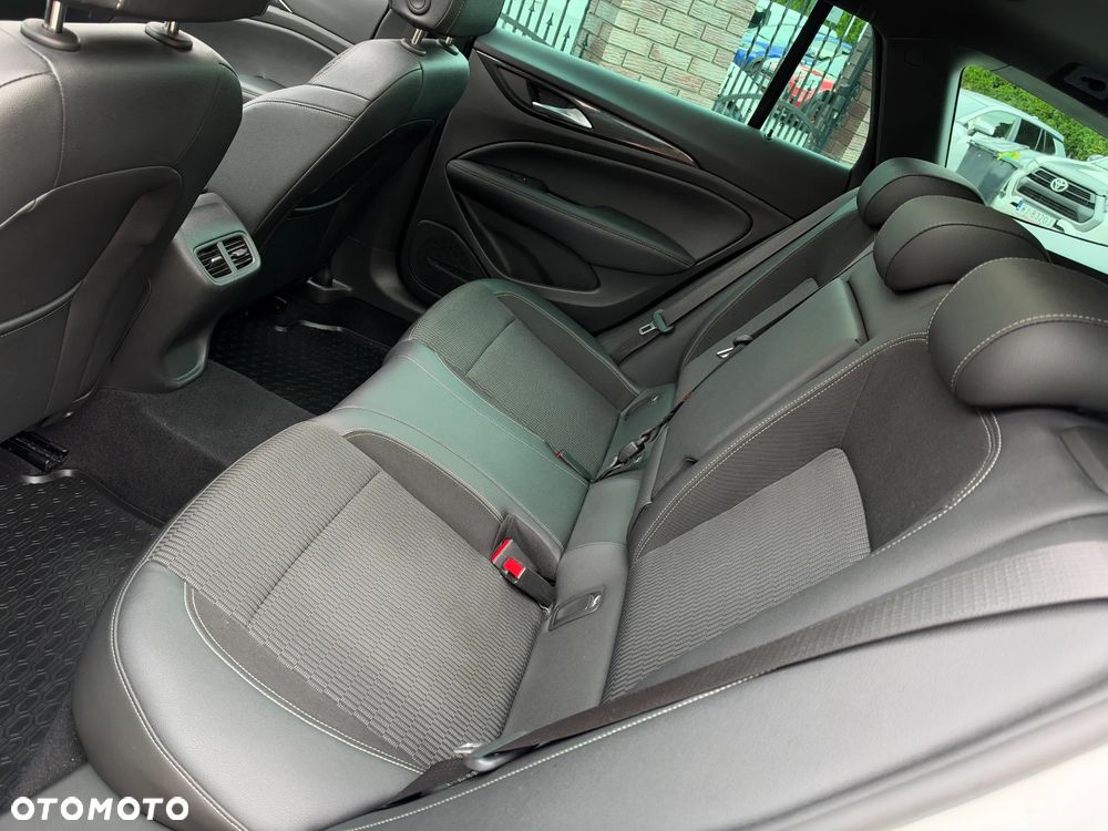 Opel Insignia 2.0 CDTI 4x4 GSi S&S - 31