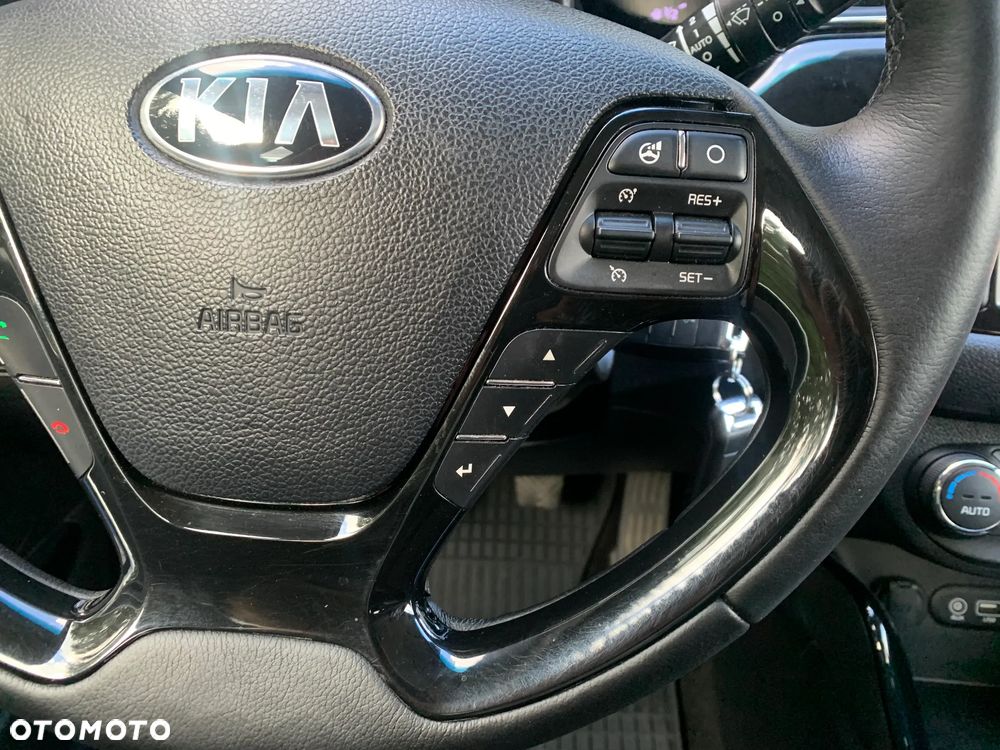 Kia Ceed 1.6 CRDi GT Line - 24