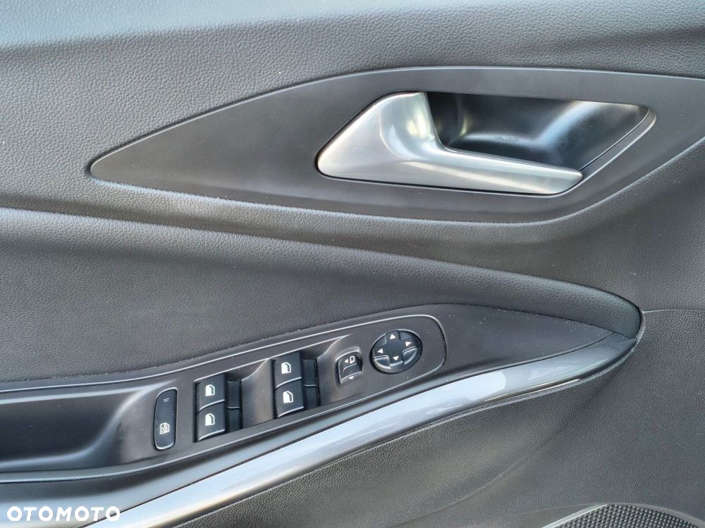 Opel Grandland X - 34