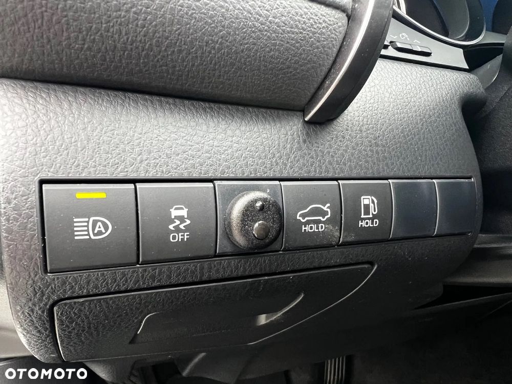 Toyota Camry 2.5 Hybrid Comfort CVT - 9