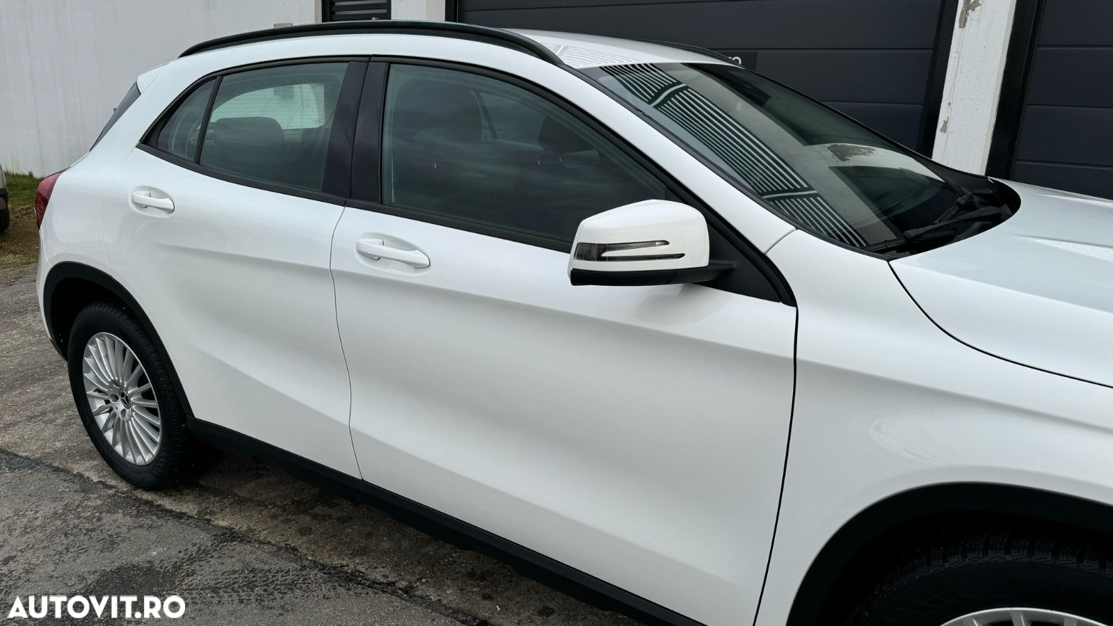 Mercedes-Benz GLA 200 d 4MATIC Aut. - 4