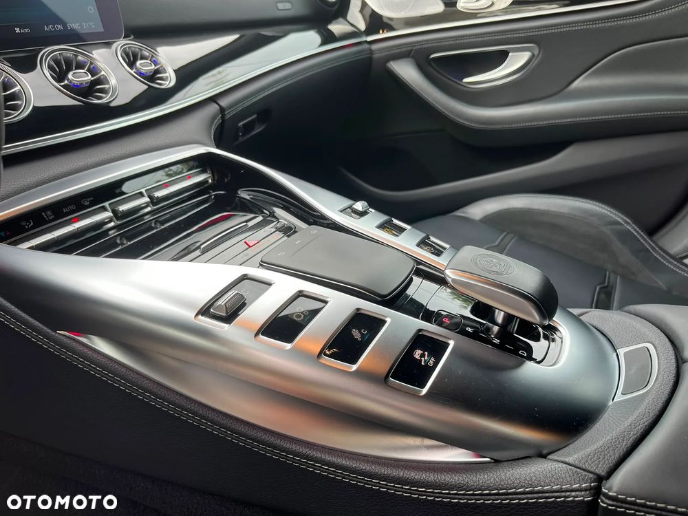 Mercedes-Benz AMG GT 53 4-Matic+ - 17