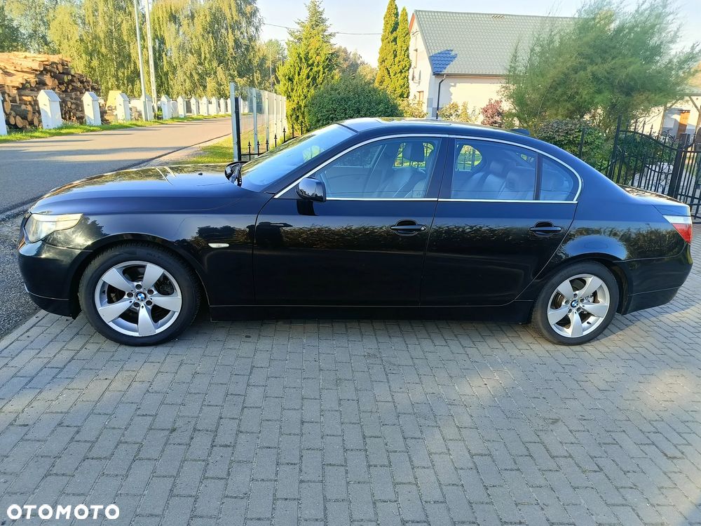 BMW Seria 5 525d - 8