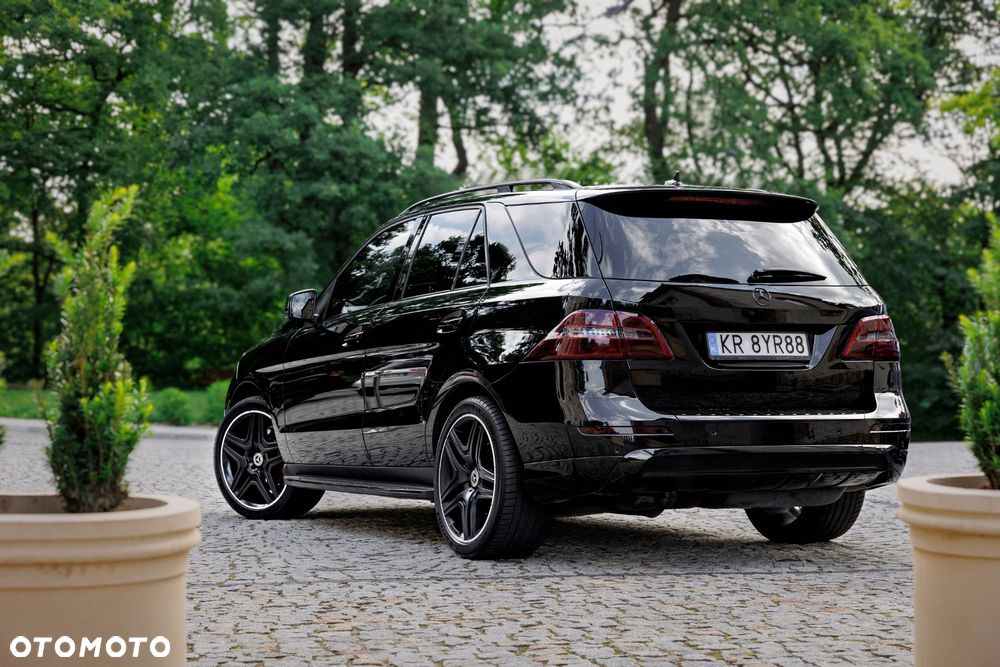 Mercedes-Benz ML - 4