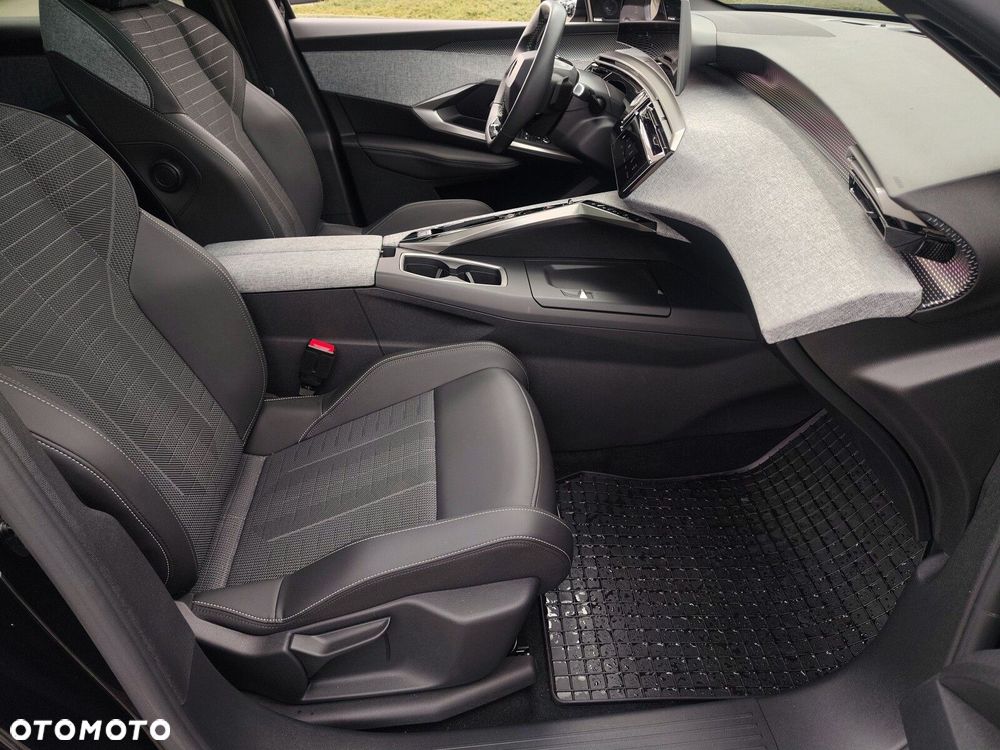Peugeot 3008 1.2 PureTech mHEV GT E-DCS6 - 28