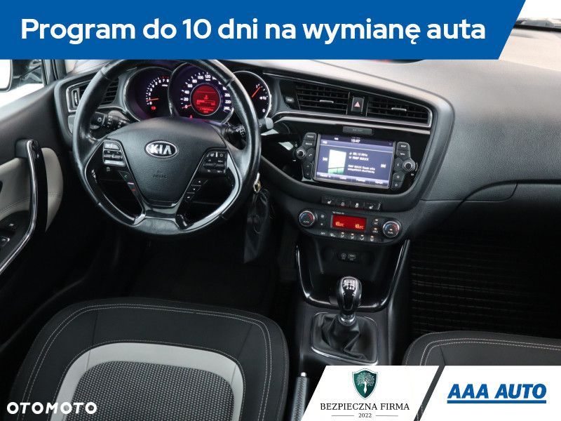 Kia Ceed - 9