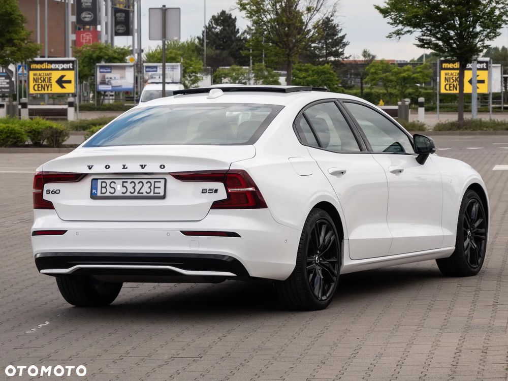 Volvo S60 B5 B AWD R-Design - 11