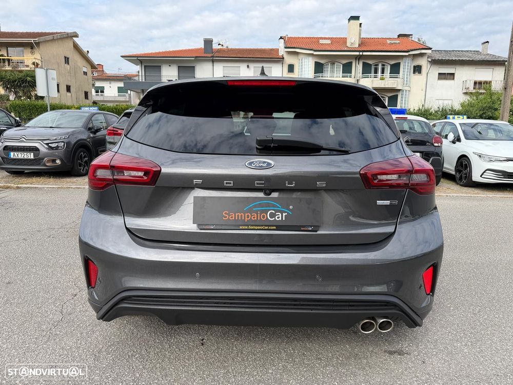 Ford Focus 1.0 EcoBoost MHEV ST-Line - 11