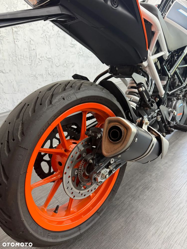 KTM Duke 125 - 14