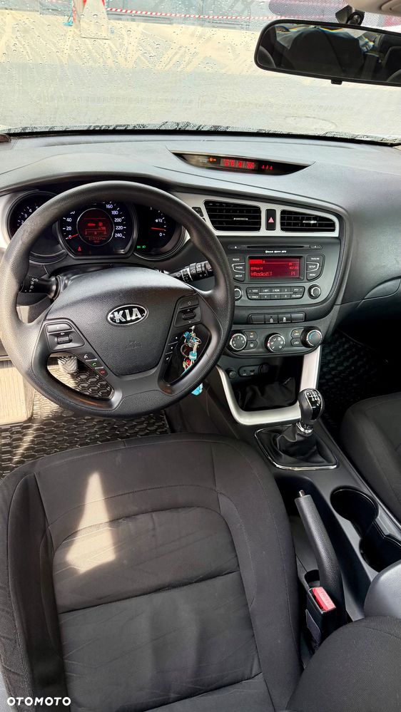 Kia Ceed 1.4 CRDi S - 6