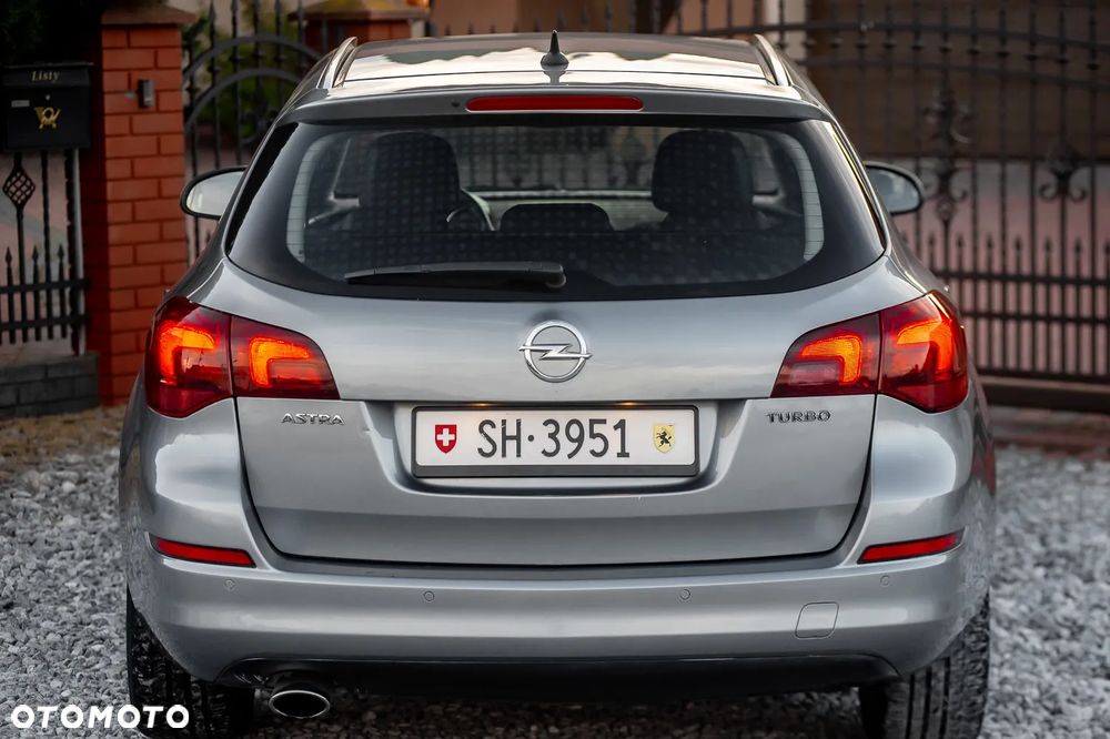 Opel Astra 1.6 Turbo Automatik Color Edition - 11