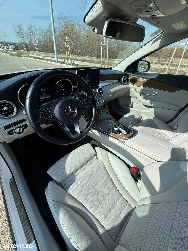 Mercedes-Benz C 220 d 4M T-Modell Aut - 10