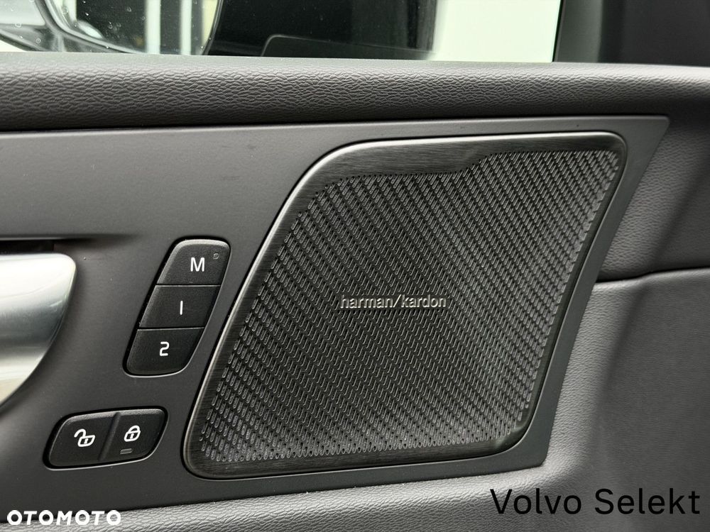 Volvo XC 60 - 22