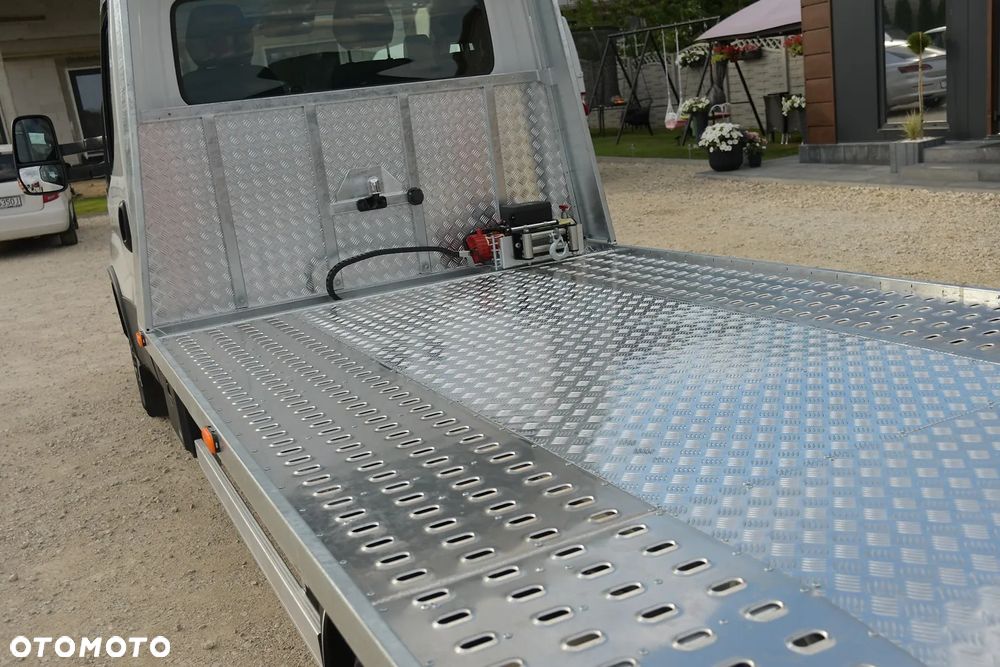 Iveco DAILY 35-180 * AUTOLAWETA * BOGATA * WYJĄTKOWO ZADBANA! - 34