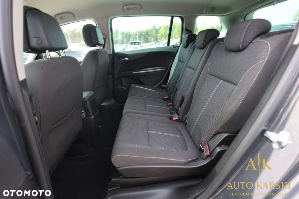 Opel Zafira - 32
