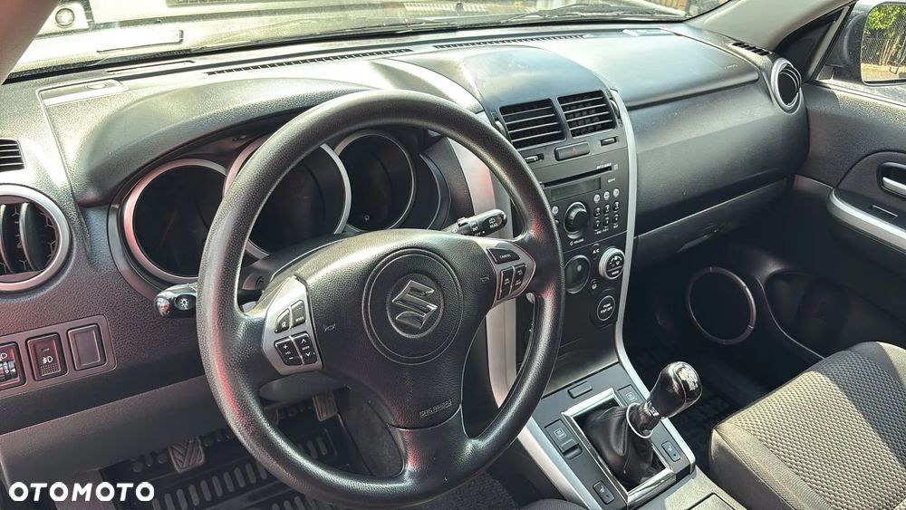 Suzuki Grand Vitara 1.9 DDiS Comfort EU5 - 10