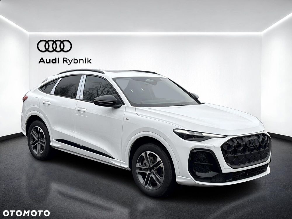 Audi Q5 Sportback - 8