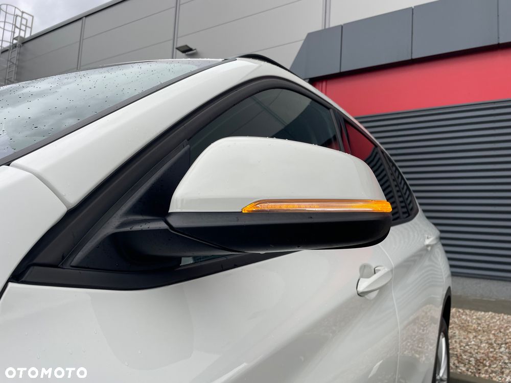 BMW X1 sDrive18i GPF xLine - 12
