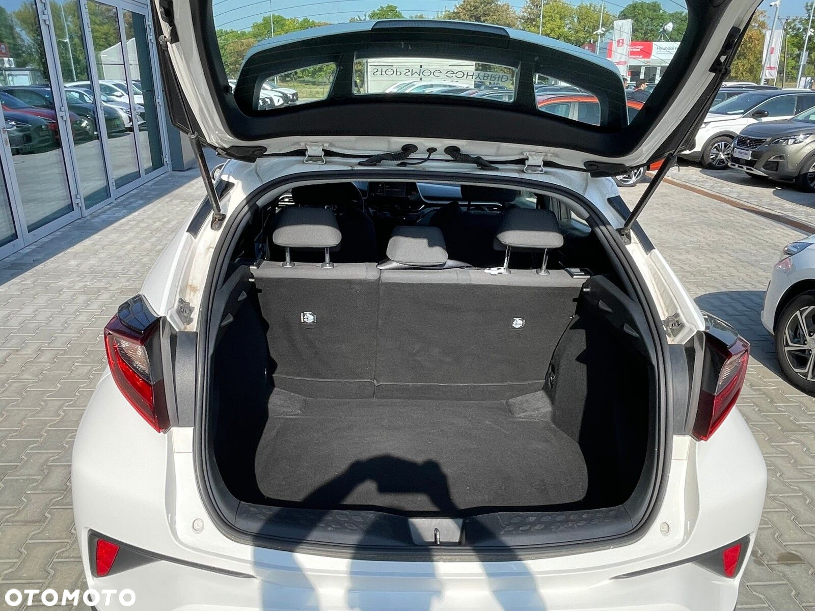 Toyota C-HR 1.8 Hybrid Premium - 10