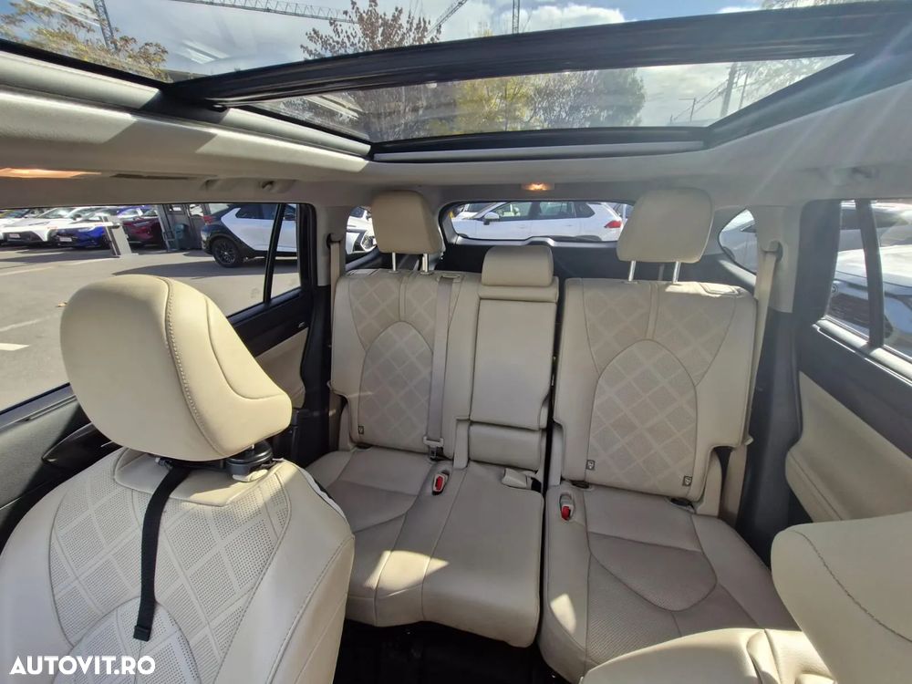 Toyota Highlander 2.5 L Hybrid Dynamic Force 248CP Luxury Metallic - 12