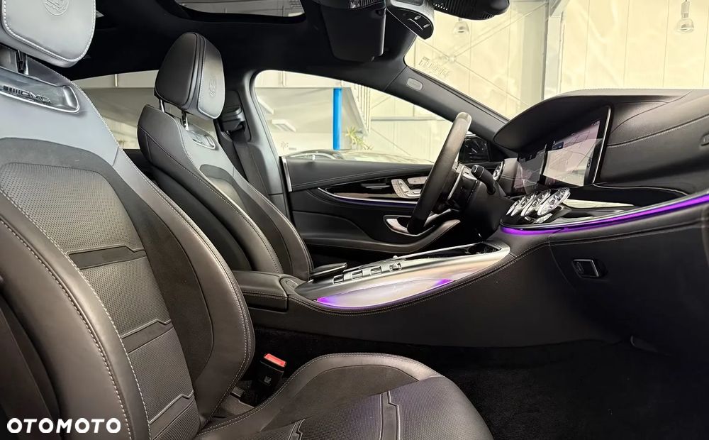 Mercedes-Benz AMG GT - 8