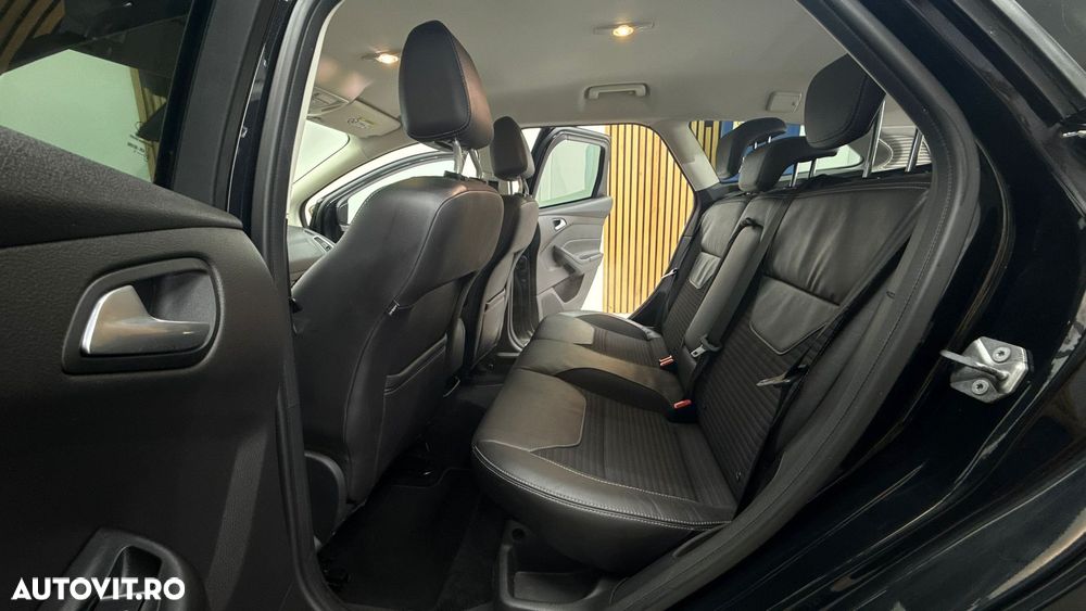 Ford Focus 1.0 EcoBoost Titanium - 9