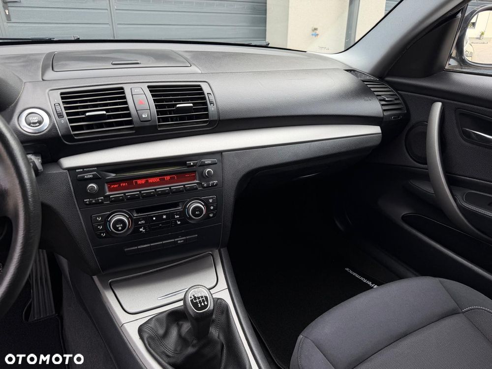 BMW Seria 1 118d - 11