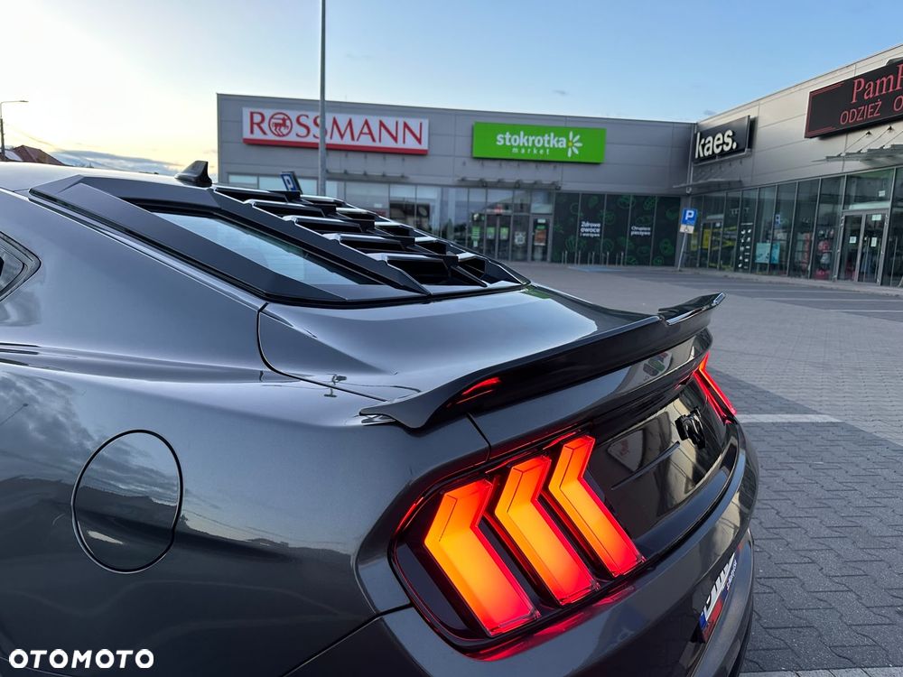 Ford Mustang - 5