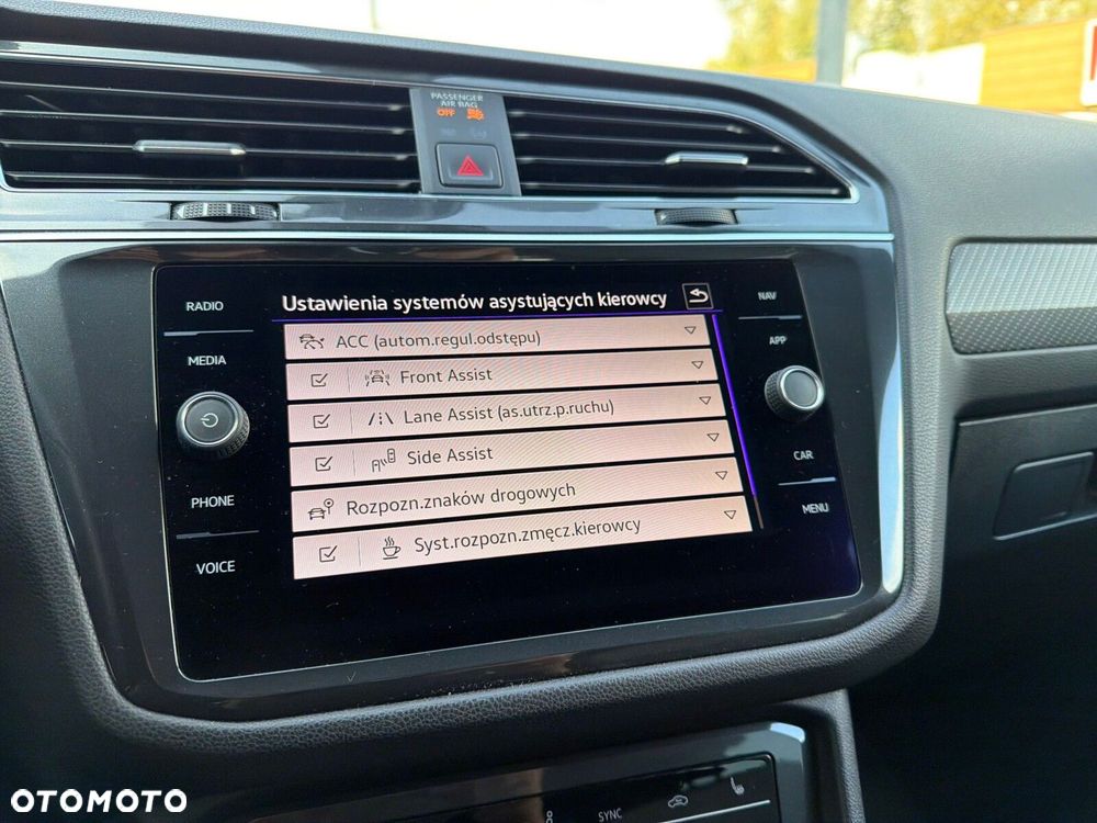 Volkswagen Tiguan Allspace - 22