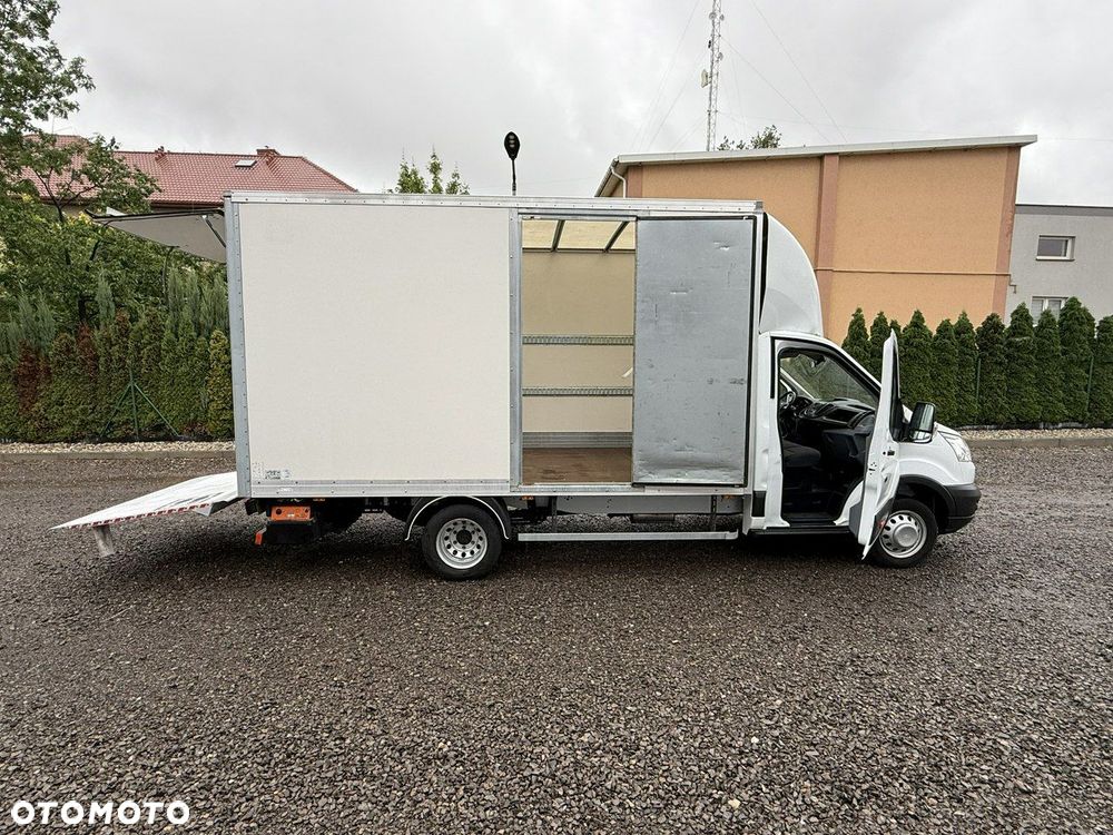 Ford Transit - 19