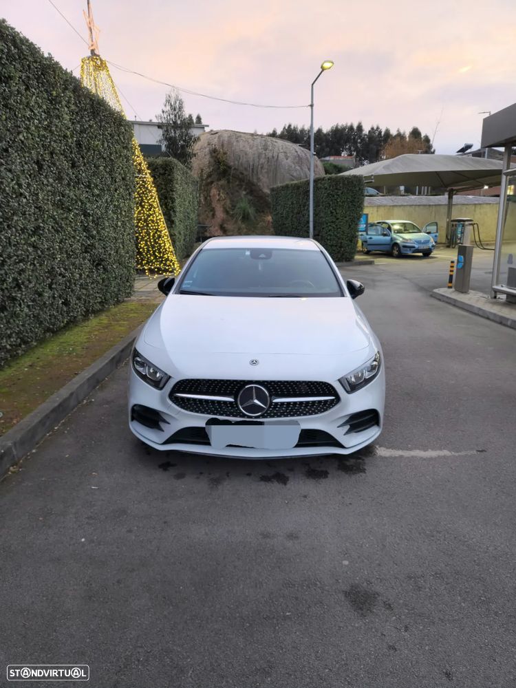 Mercedes-Benz A 200 AMG Line - 1