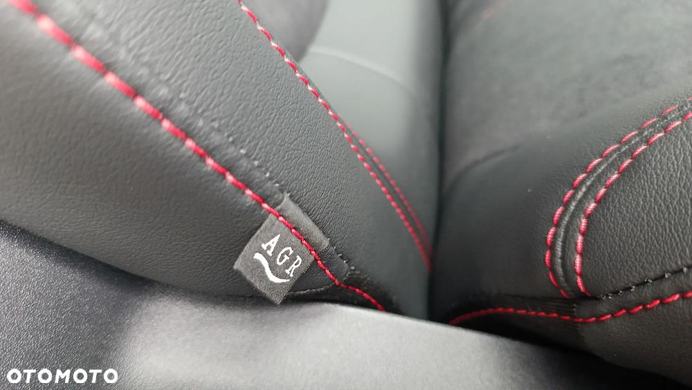 Ford Kuga 2.5 FHEV AWD ST-Line X - 28