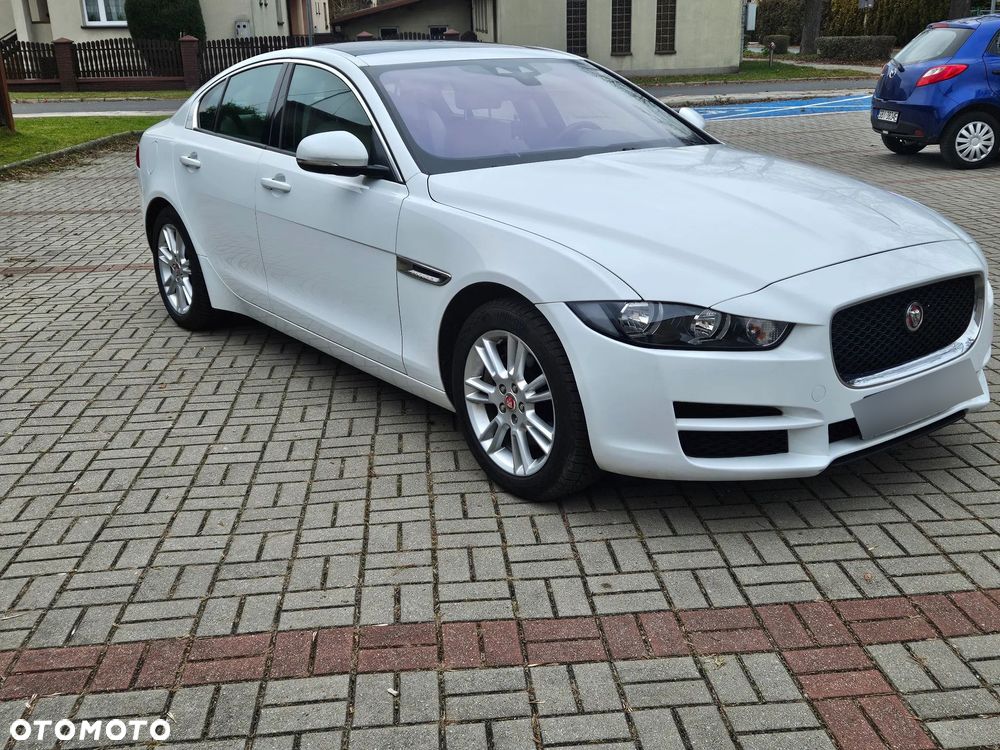 Jaguar XE P250 S - 1