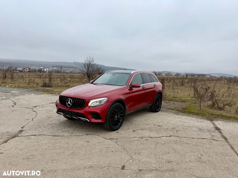 Mercedes-Benz GLC 300 4Matic 9G-TRONIC AMG Line - 4