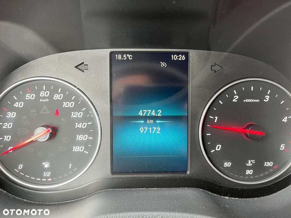 Mercedes-Benz Sprinter - 15