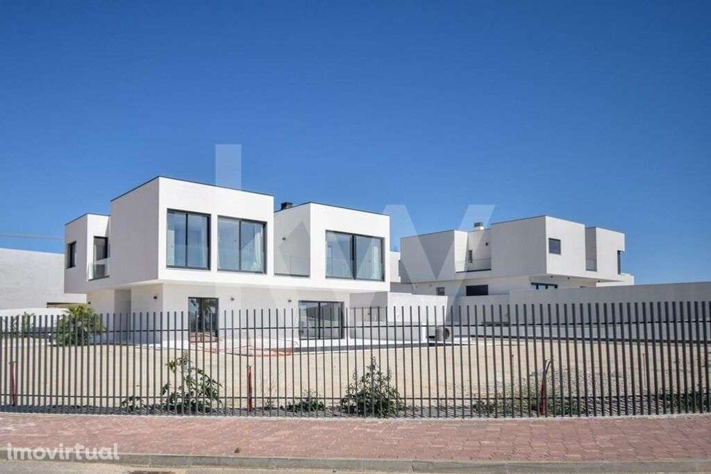 SKYCITY - Moradia de Luxo T4 na Serra de Carnaxide - Jardim - Piscina - Grande imagem: 2/49